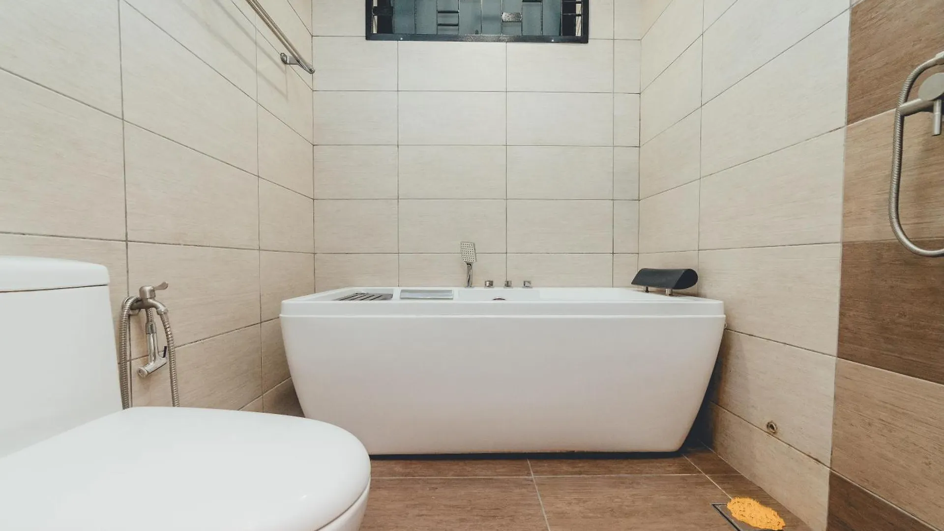 Apartment Molek Regency Studio Chicstay 4Pax Bathtub Balcony By Our Stay Johor Bahru Malaysia