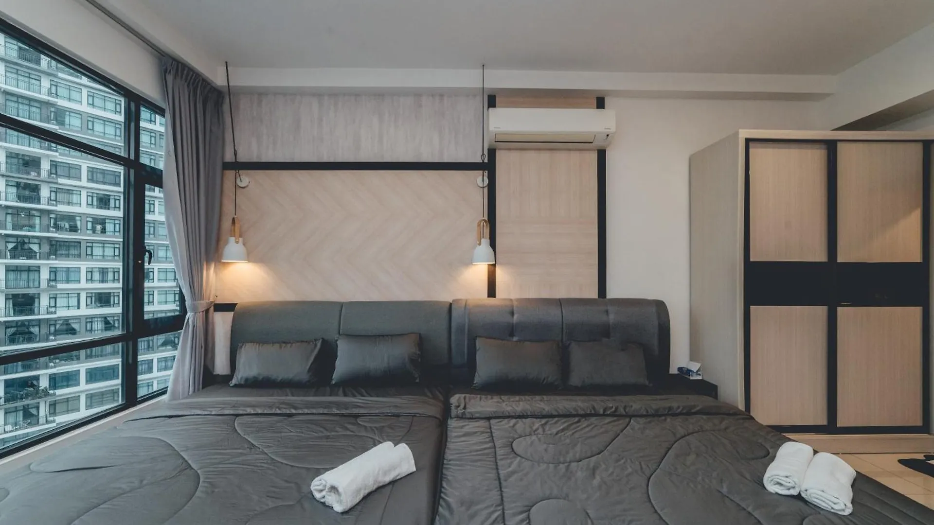 Molek Regency Studio Chicstay 4Pax Bathtub Balcony By Our Stay Johor Bahru Apartment